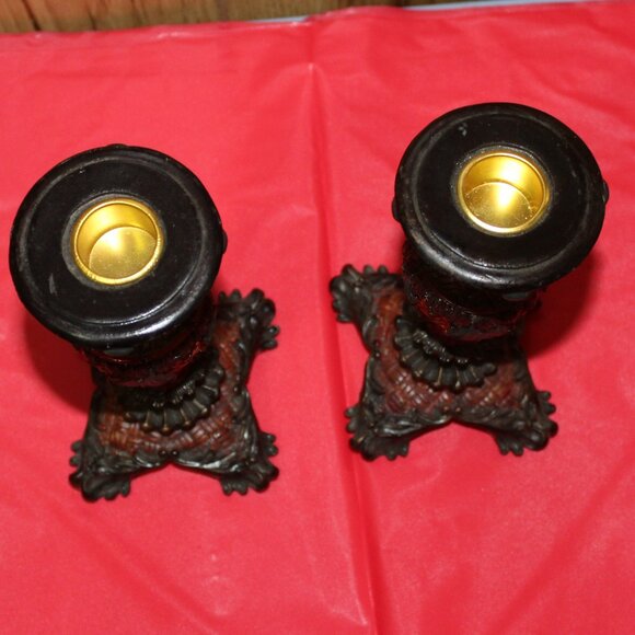Black and Red Resin Candle Holders - Picture 3 of 4